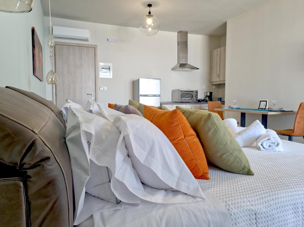 Epipleon Luxury Suites -105- Δωμάτιο 35Τμ Με Βεράντα 35Τμ Μπροστά Στη Θάλασσα Návpaktos Eksteriør bilde